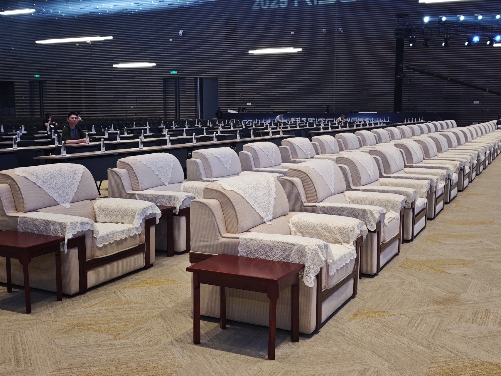 上海会议沙发租赁——高端论坛会场布艺沙发座椅