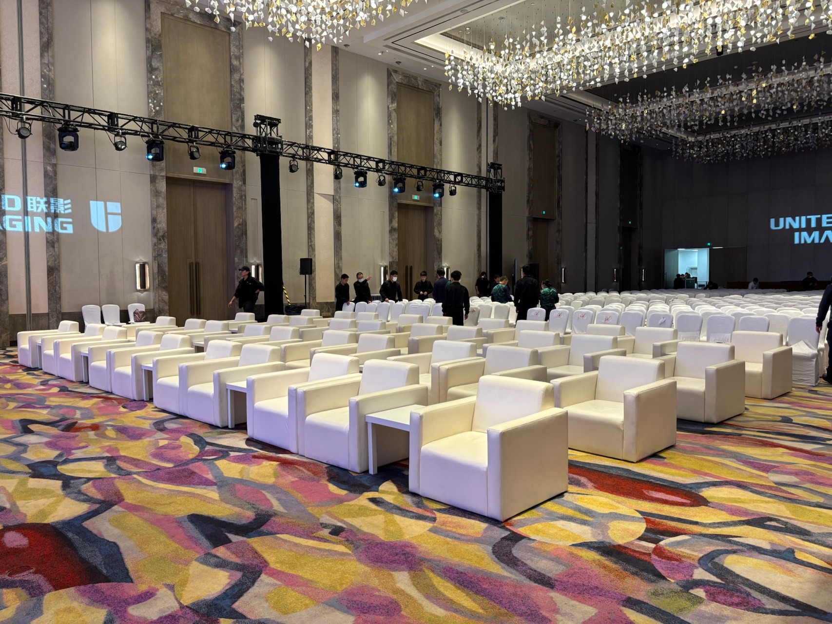 上海会展家具租赁——大型医疗行业会议千人会场布置